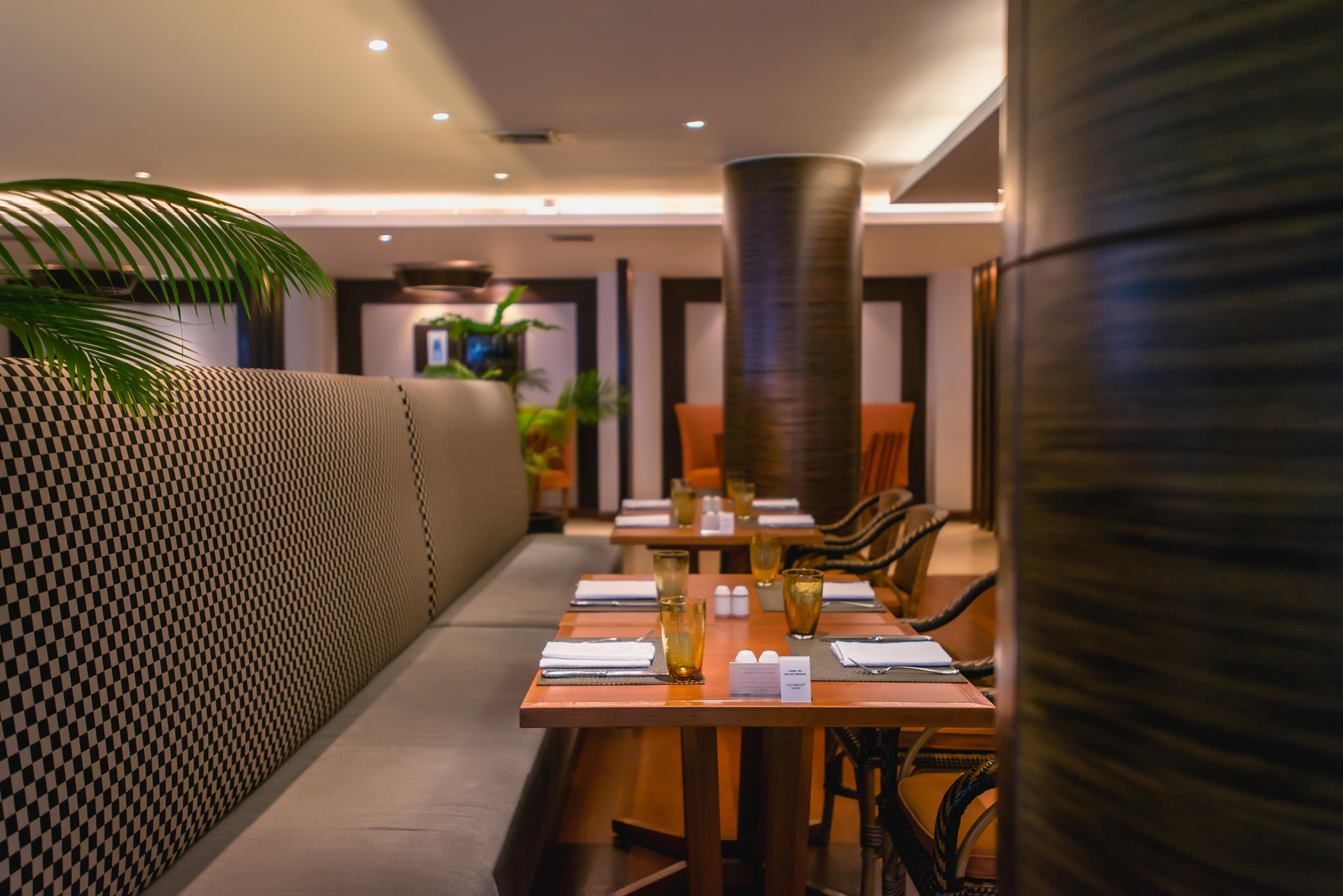 Nh Bangkok Sukhumvit Boulevard Eksteriør billede Interior of the restaurant